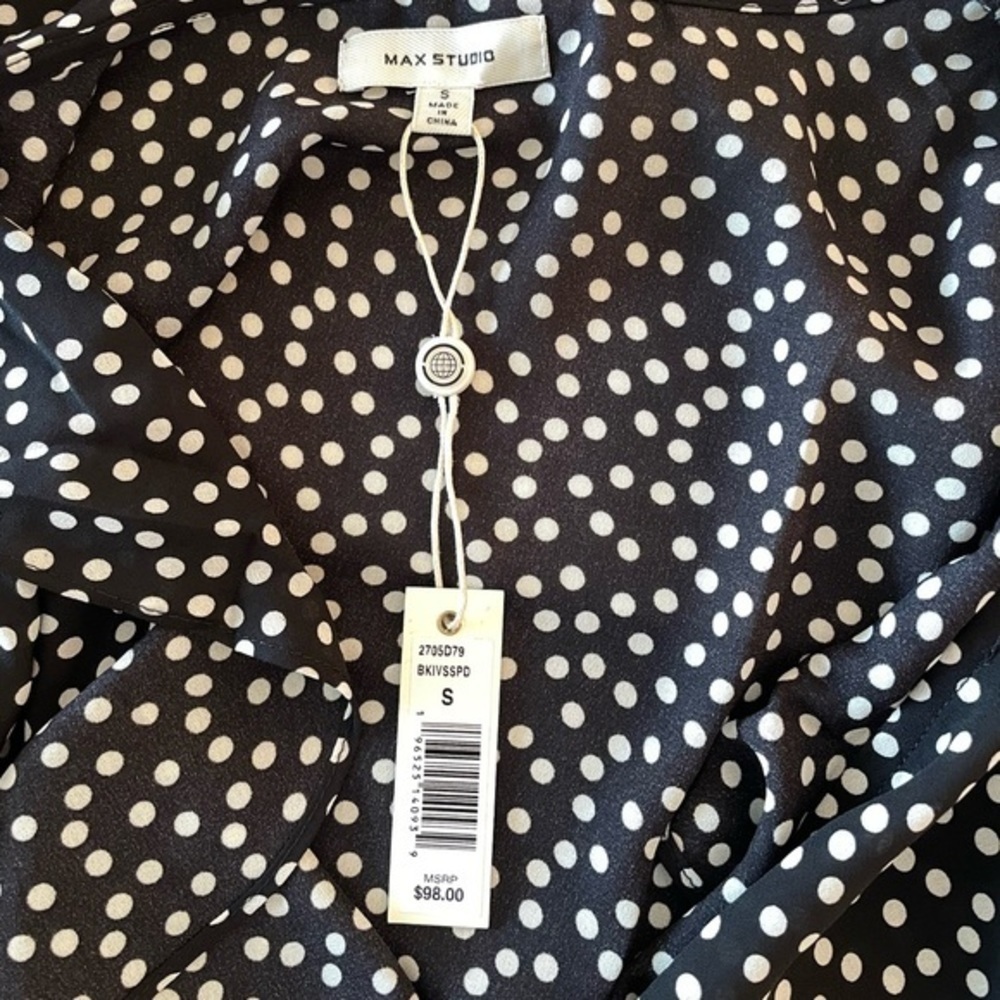 Max Studio Wrap Ruffle Front Top - Picture 5 of 8